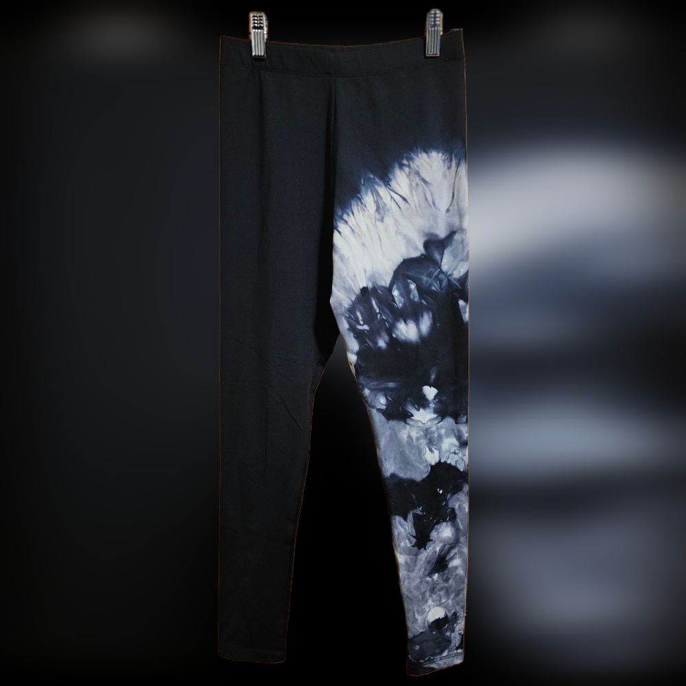 💙 70. Daub + Design Size Small Leggings